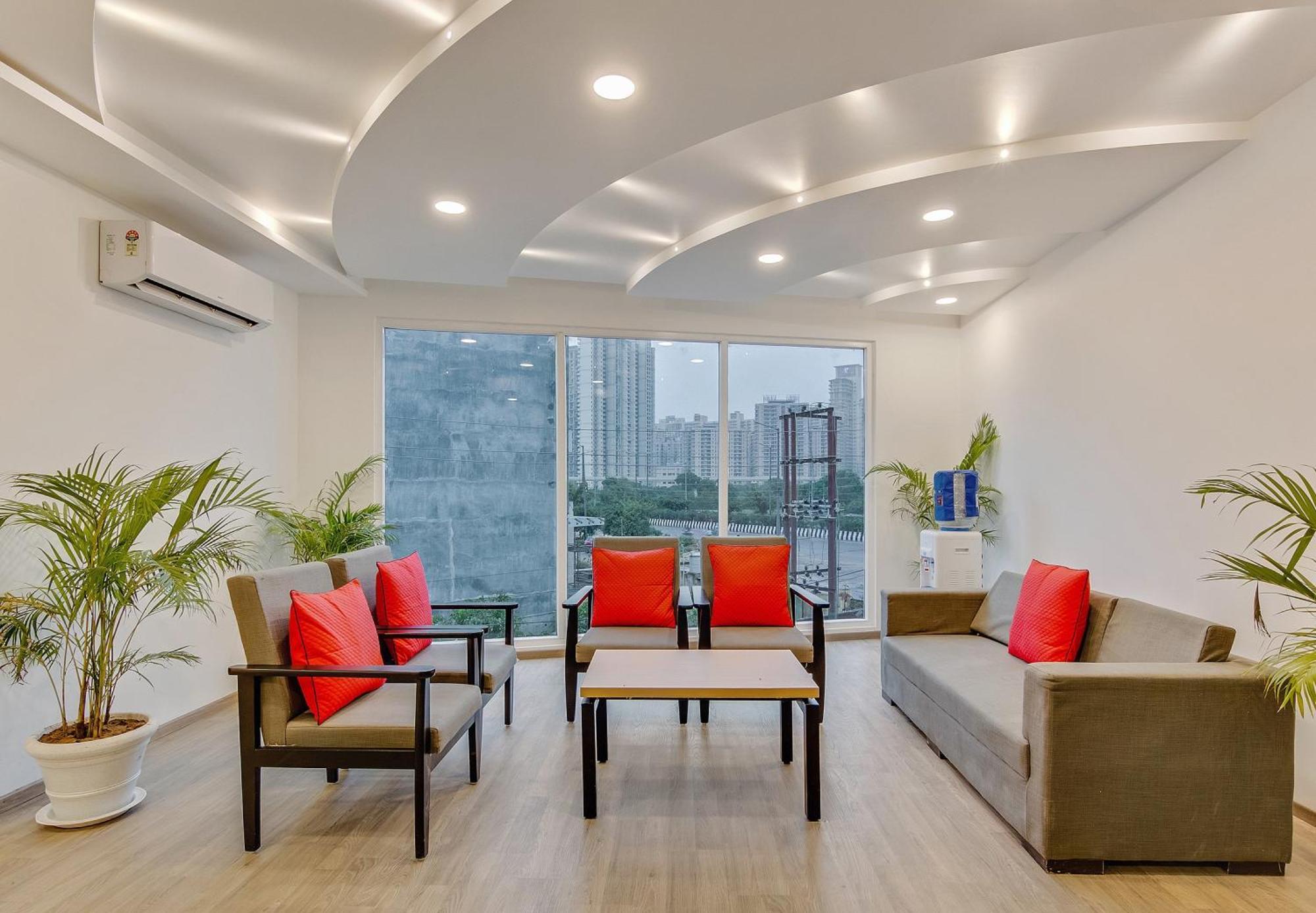 Townhouse Sector 49 Near Logix City Centre Noida Exteriör bild